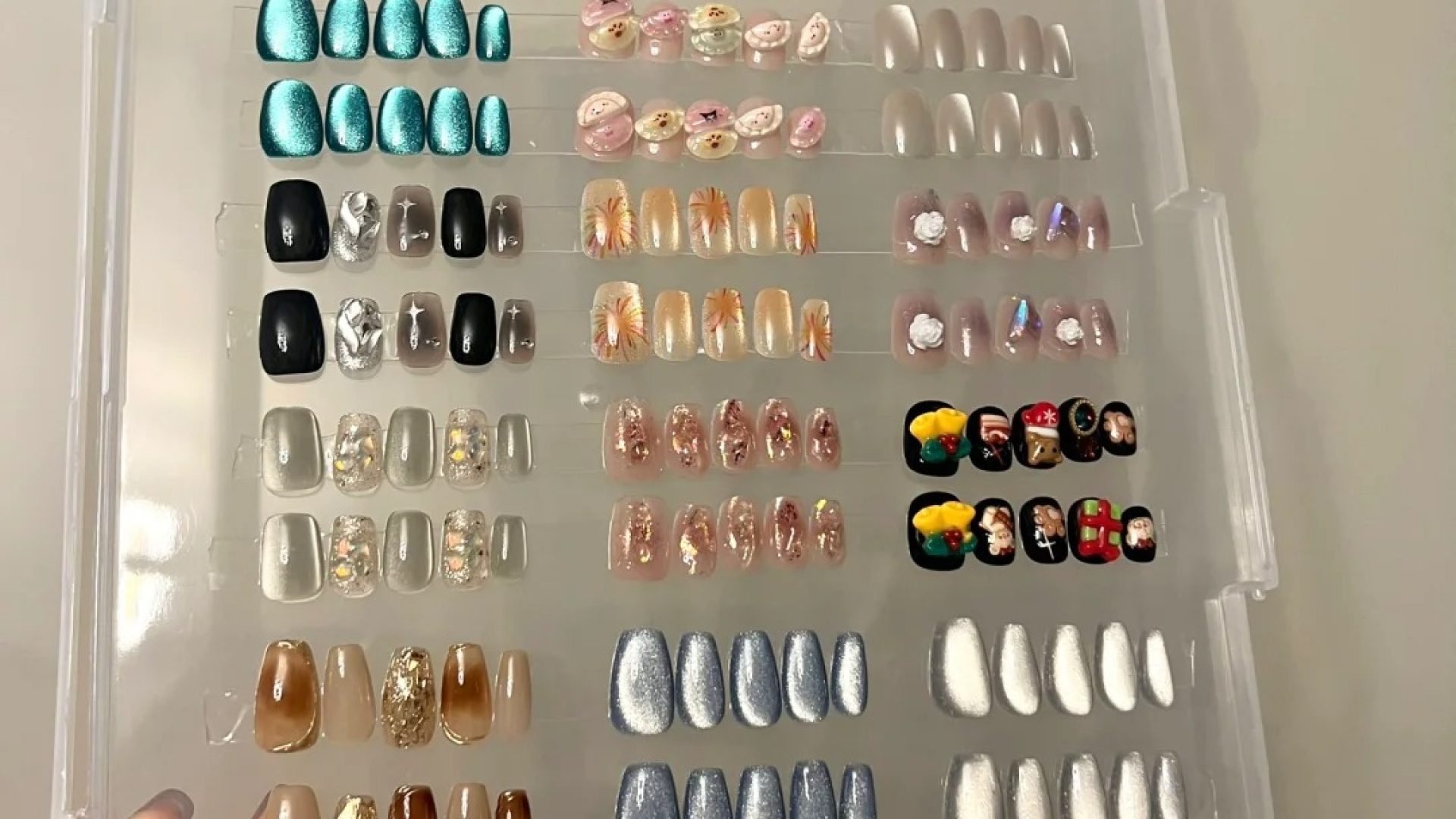 我看还有谁不会贴穿戴甲！_1_唧唧呱呱噜噜噜_来自小红书网页版